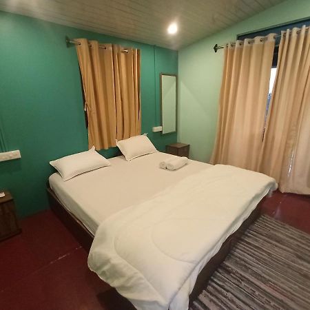 Casa Fiesta Sea Front Beach Huts Patnem Beach 外观 照片