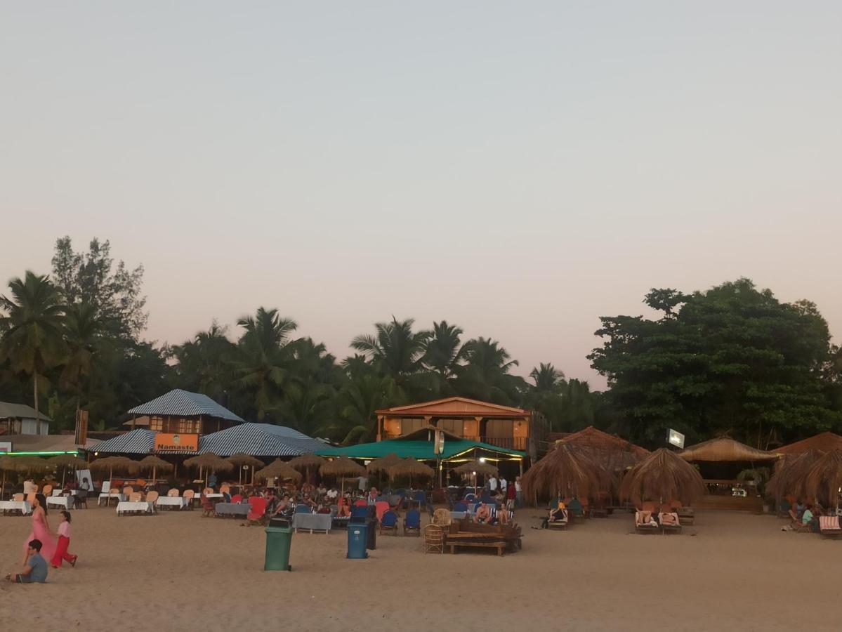 Casa Fiesta Sea Front Beach Huts Patnem Beach 外观 照片
