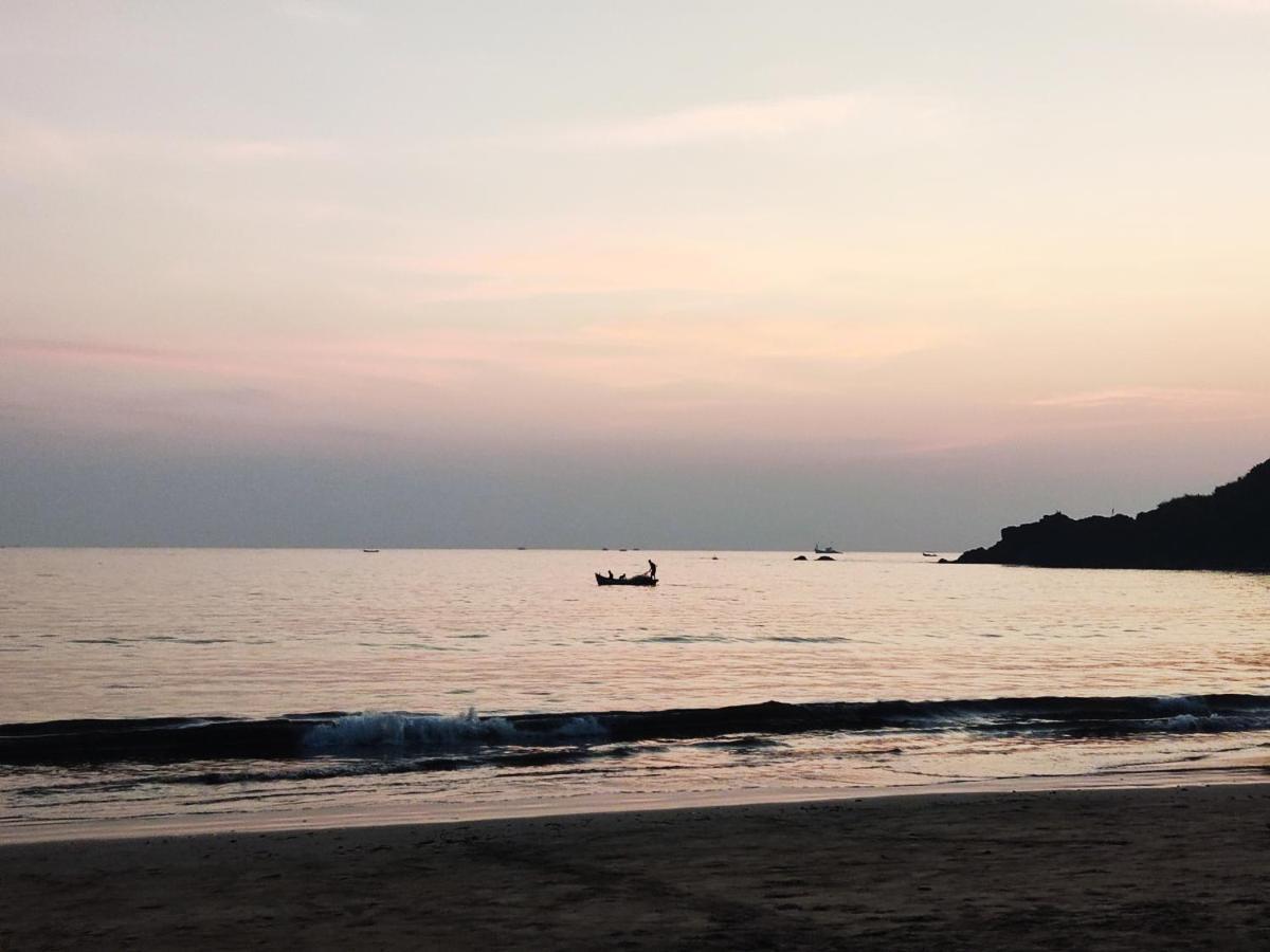 Casa Fiesta Sea Front Beach Huts Patnem Beach 外观 照片