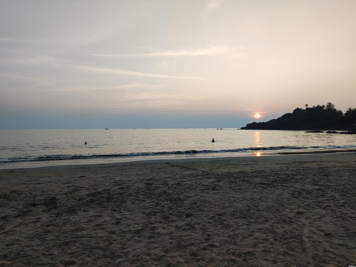 Casa Fiesta Sea Front Beach Huts Patnem Beach 外观 照片